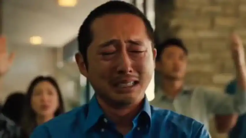 Beef - Crying in church | Download HD video clip on | Vlipsy